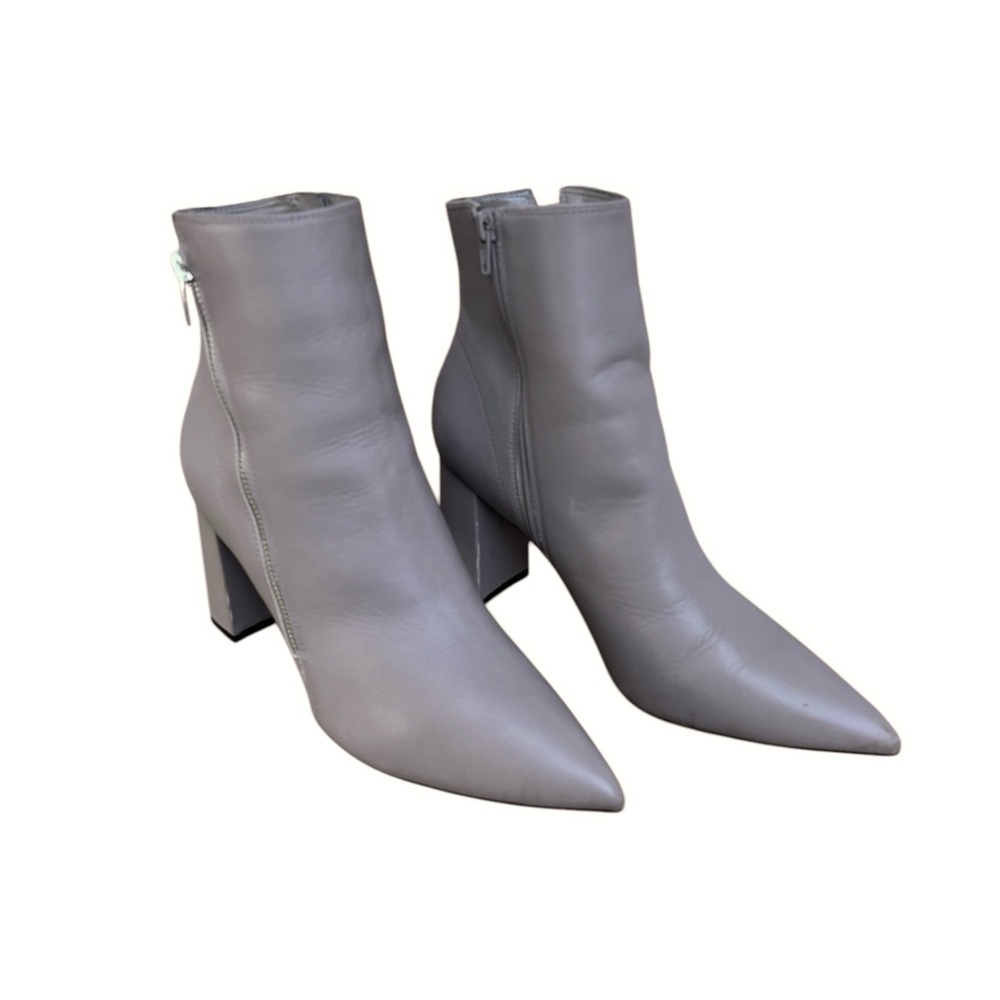 Marc Fisher Gray Leather Asymmetrical Ankle design Booties. SZ 11 M. - Picture 3 of 9